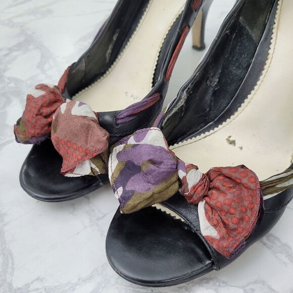 2/$20 Nine West Black With Red Bow Heels Shoes Size: 7M US - Picture 3 of 8